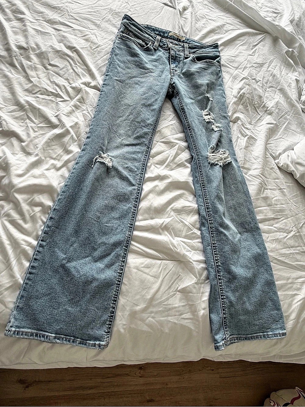 Levi's Superlow Boot Jeans Women's Flare Jeans Blue Waist 27 Length 32